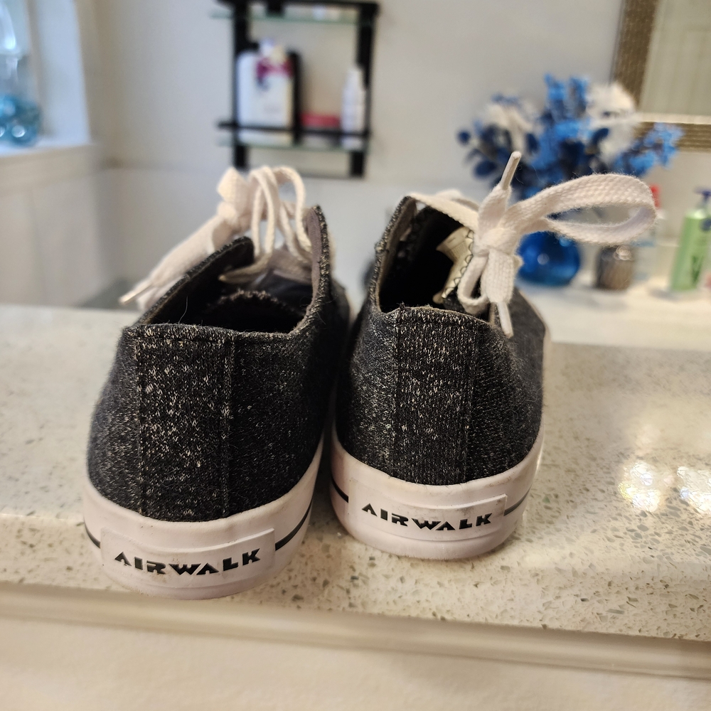 Womens Airwalk Black and White Sneakers - Picture 4 of 7